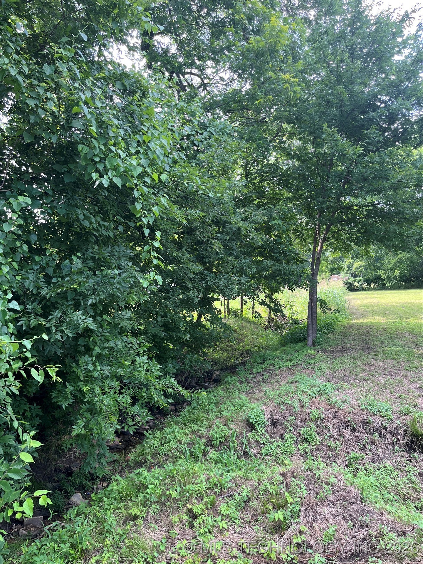 108 N Brackett Property Photo 4