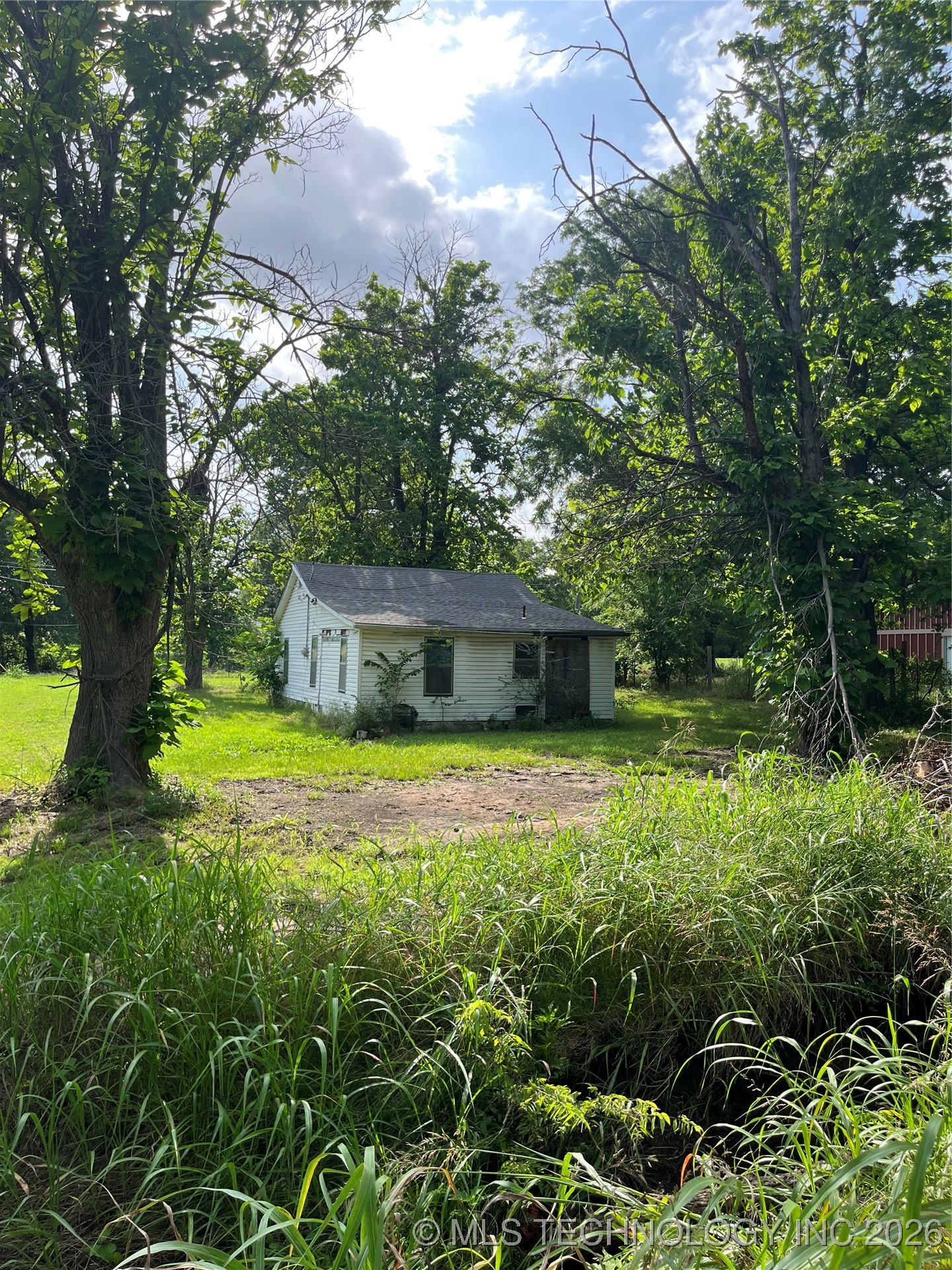 108 N Brackett Property Photo 8