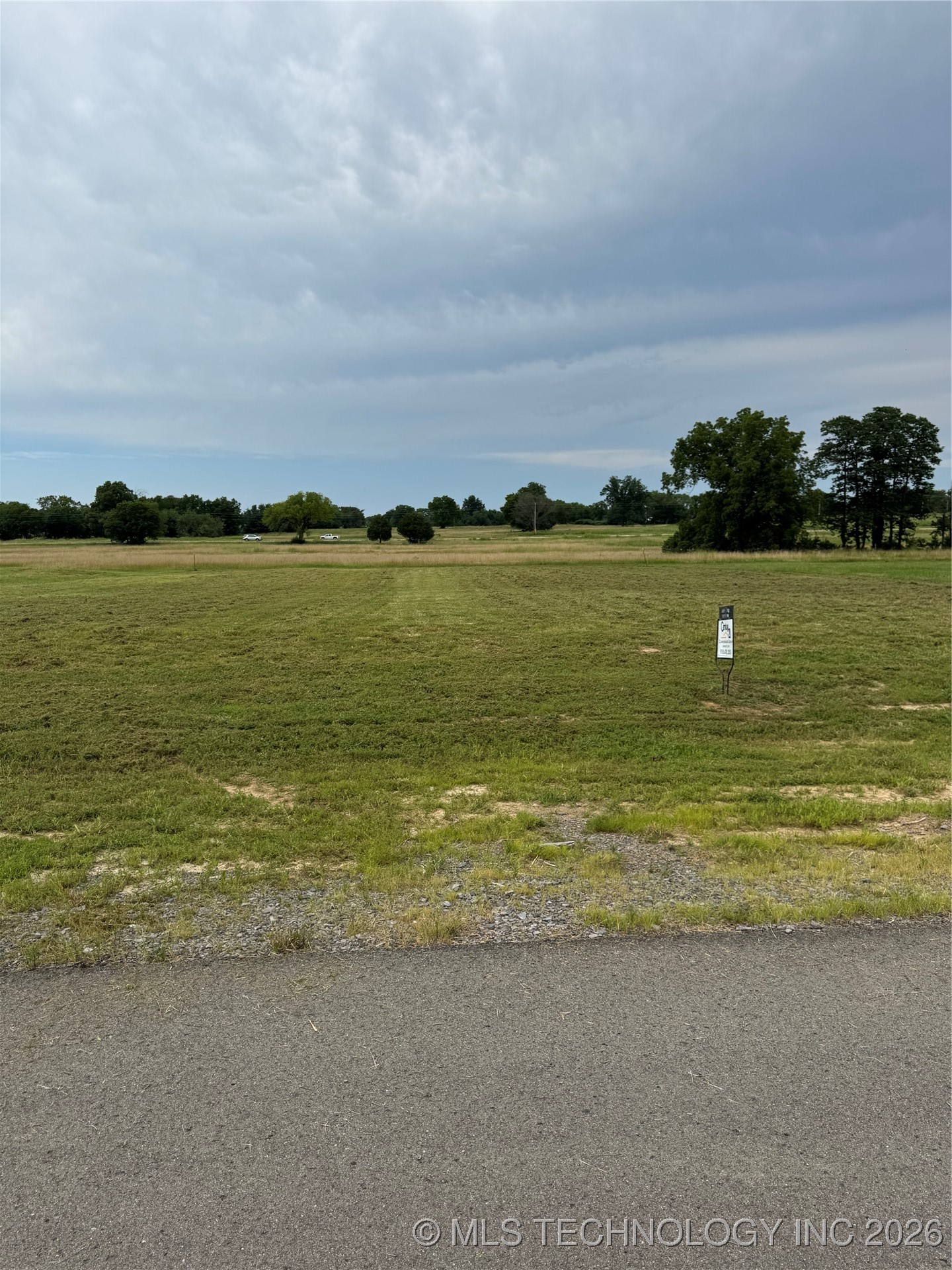 1586 Joelle Lane Property Photo 2