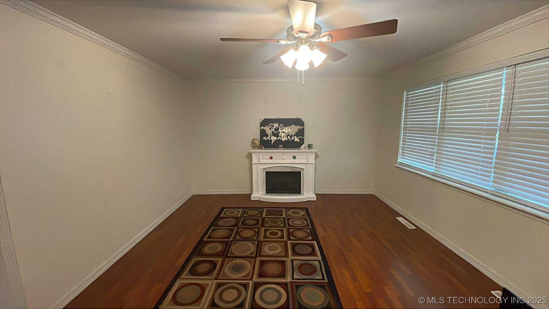 219 N Anthony Street Property Photo 5