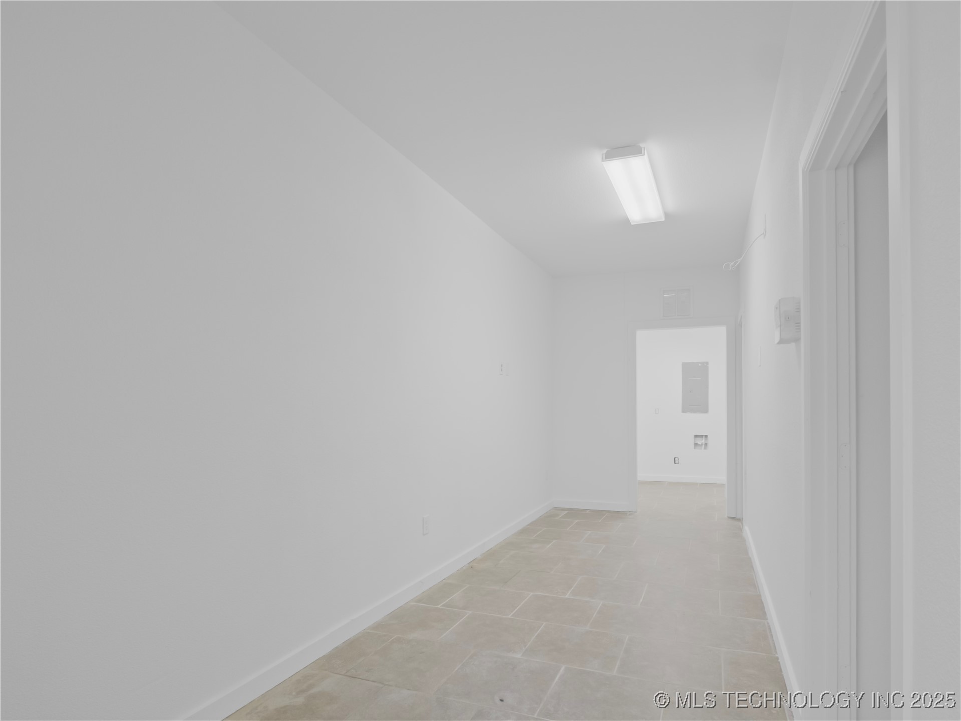 124 Buffalo Property Photo 4