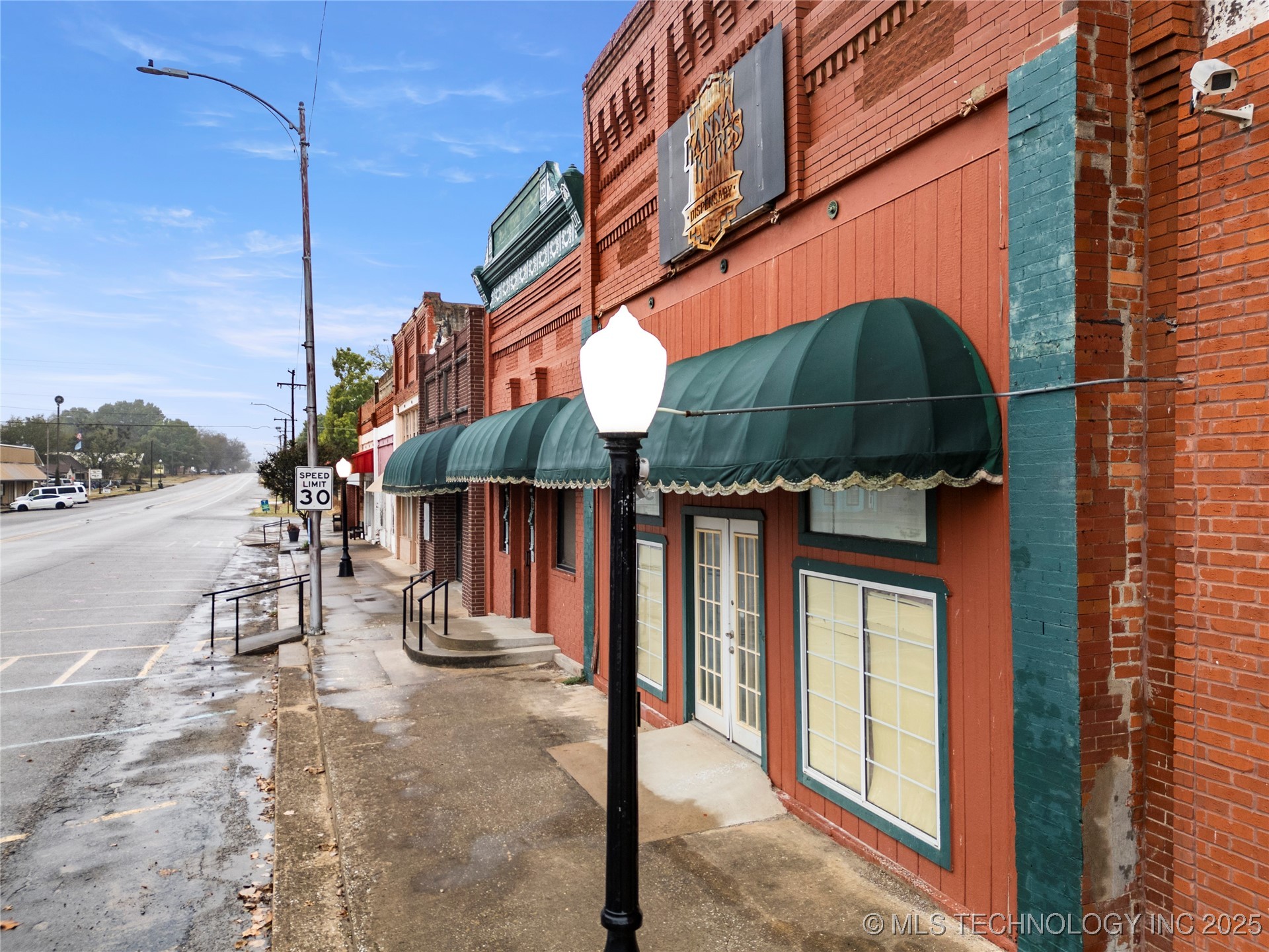 124 Buffalo Property Photo 10