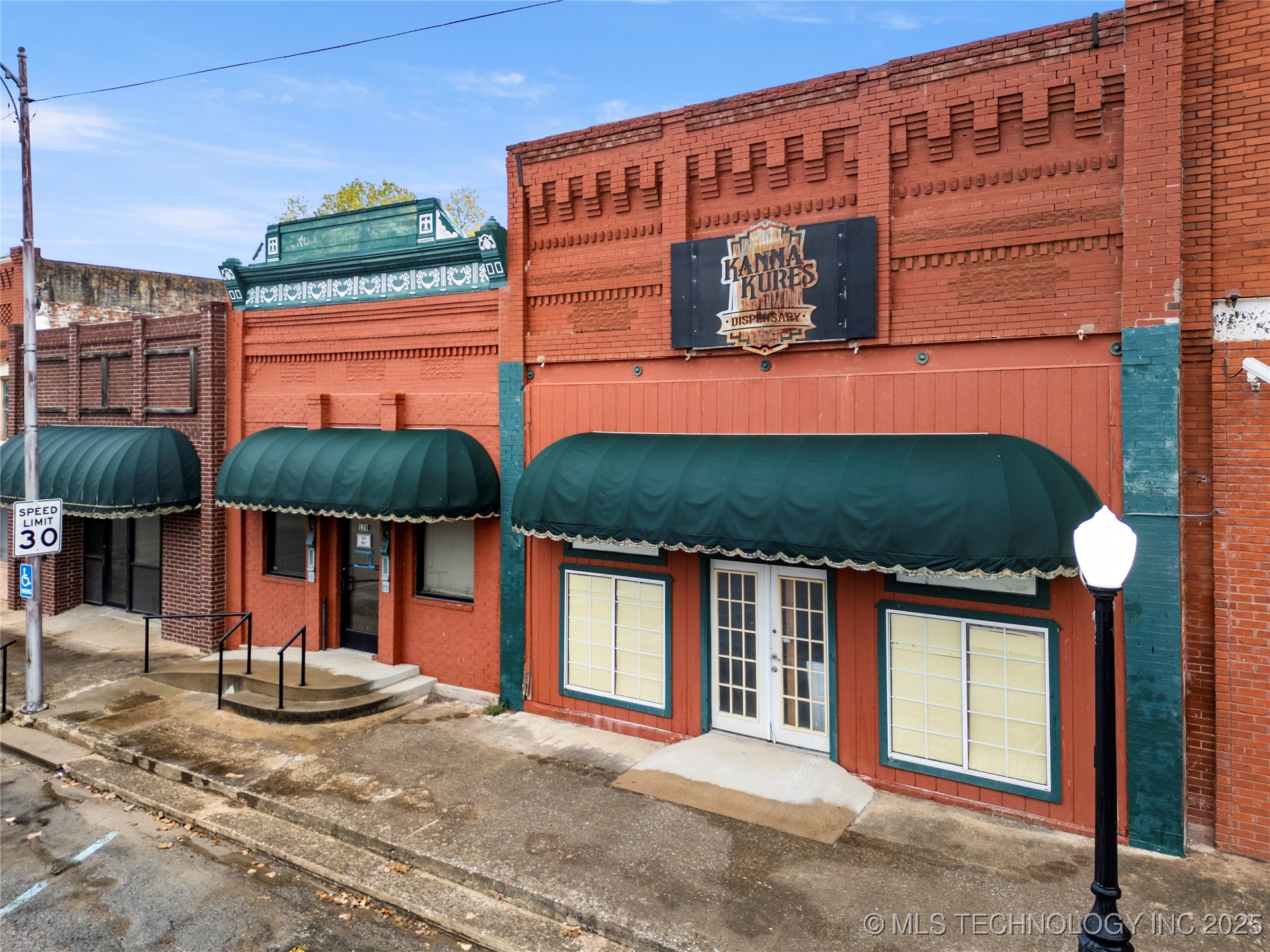 124 Buffalo Property Photo 12