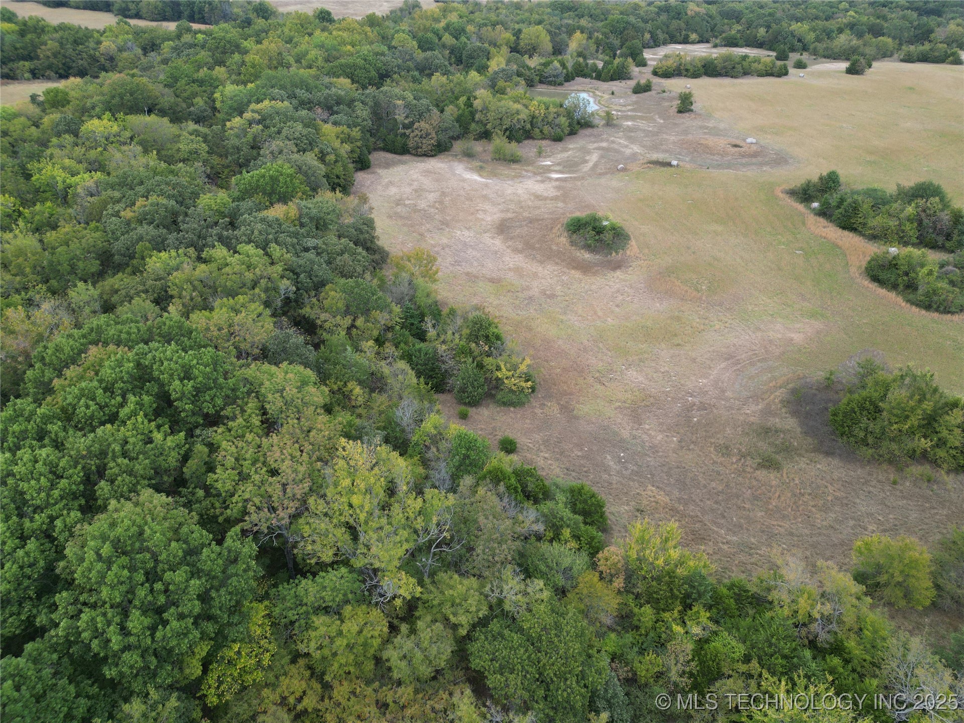 0007 Buck Street Property Photo 9
