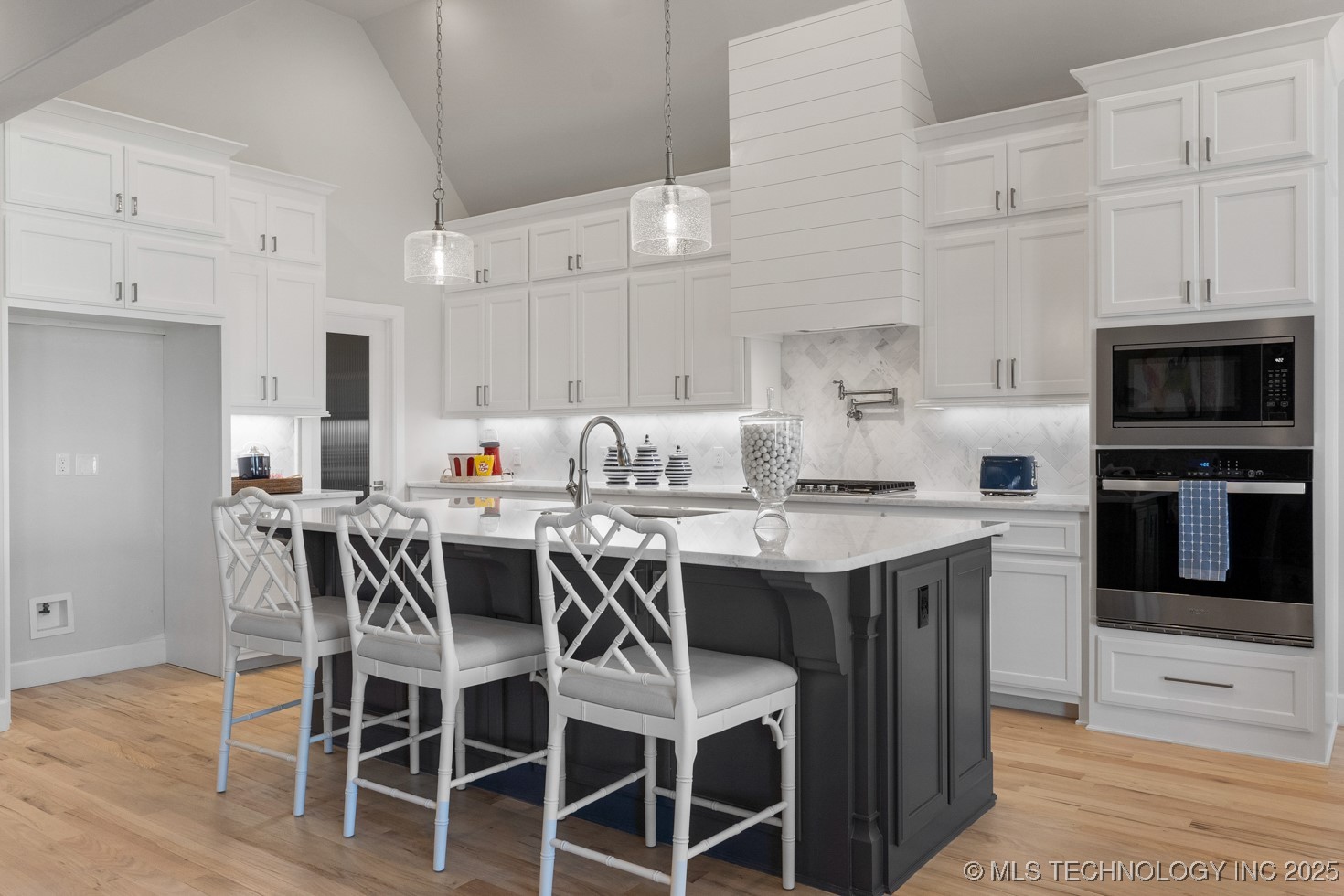 2833 E 142nd Street S Property Photo 15