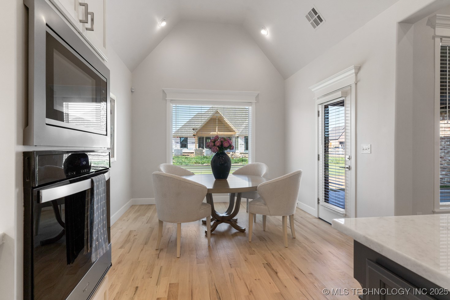 2833 E 142nd Street S Property Photo 22