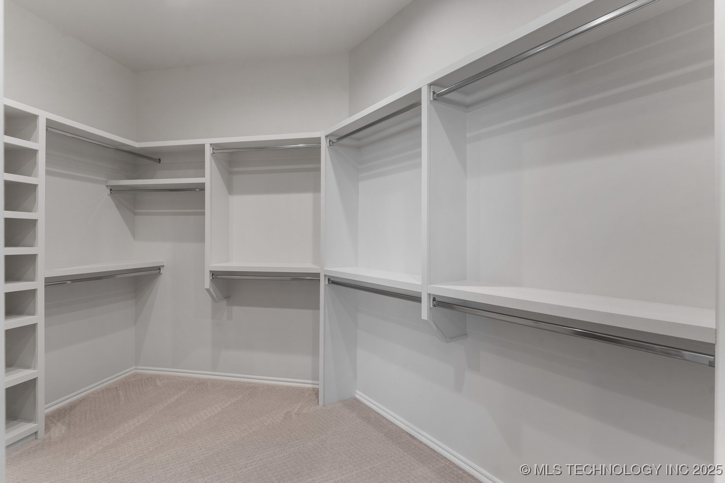 2833 E 142nd Street S Property Photo 31