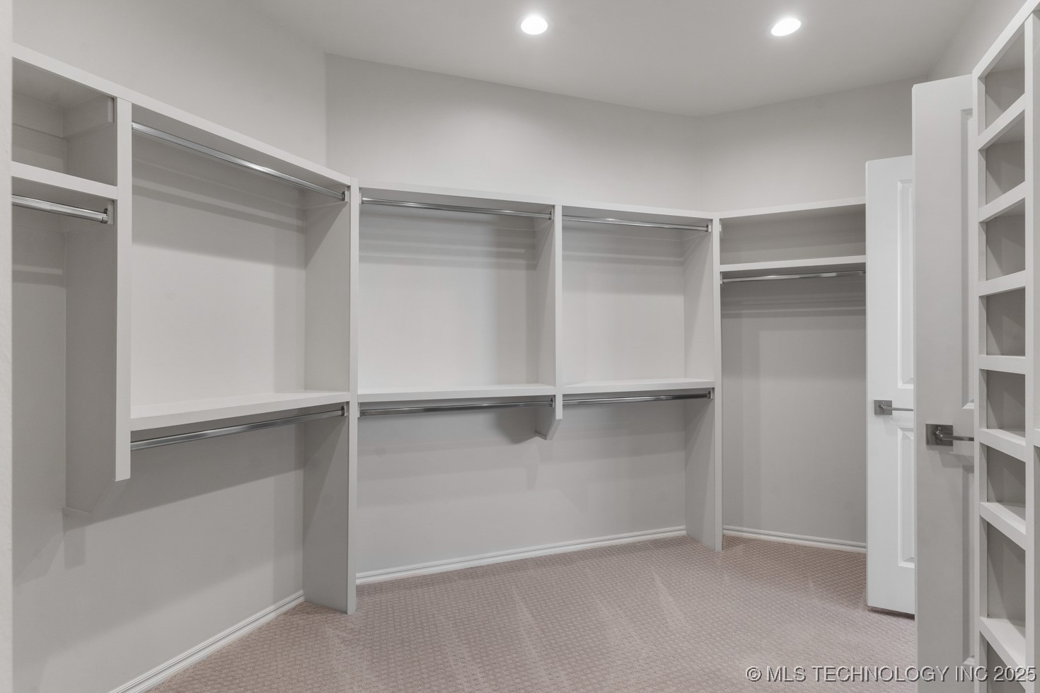 2833 E 142nd Street S Property Photo 32