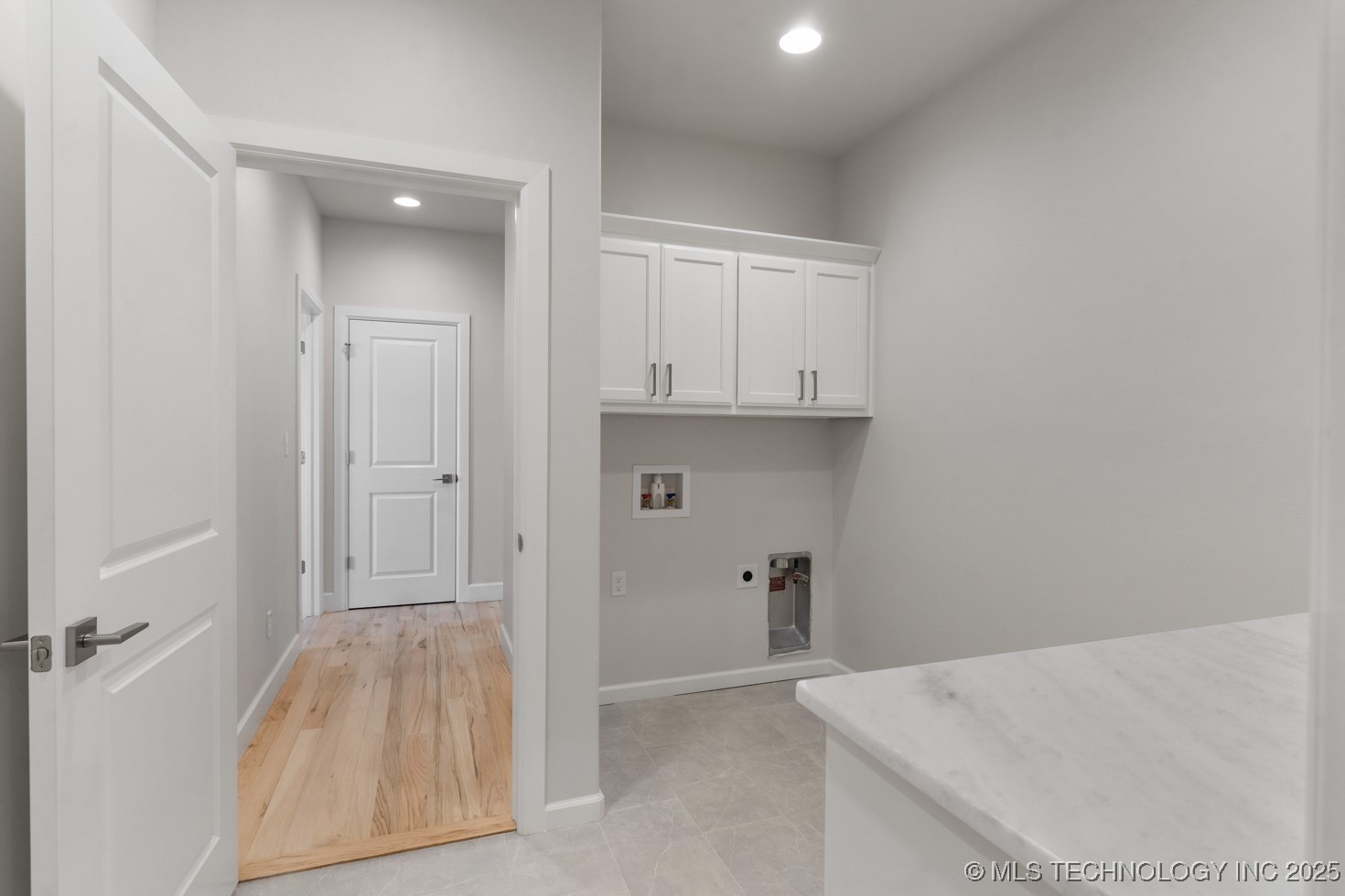 2833 E 142nd Street S Property Photo 33