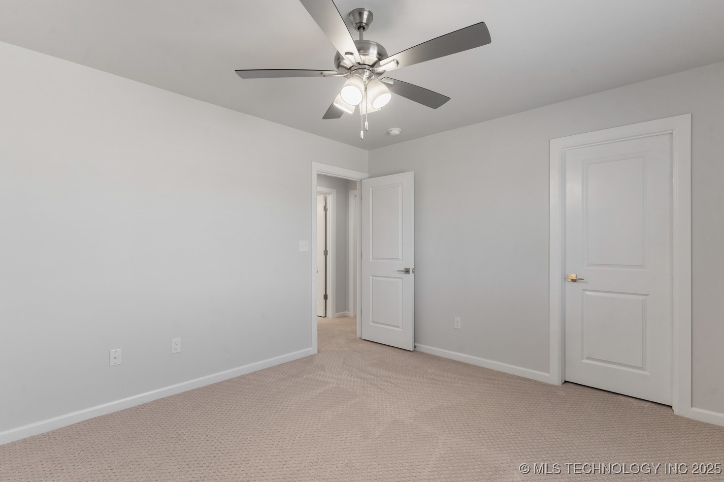 2833 E 142nd Street S Property Photo 45