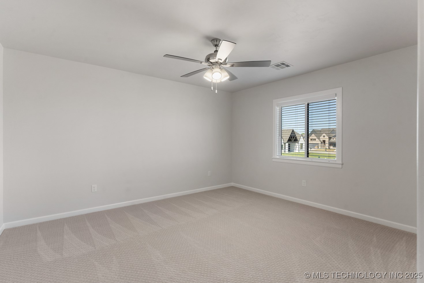 2833 E 142nd Street S Property Photo 46