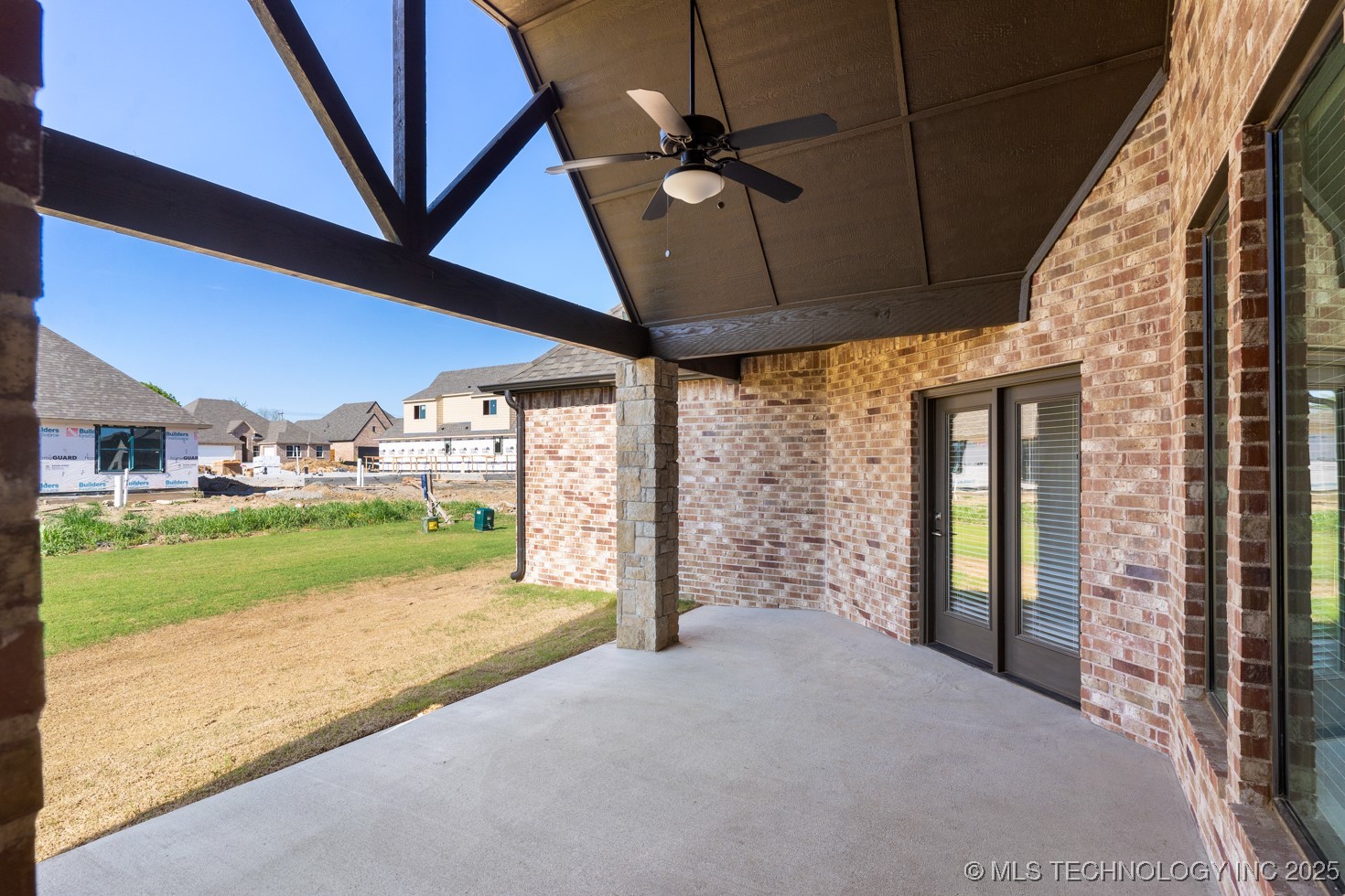 2833 E 142nd Street S Property Photo 48