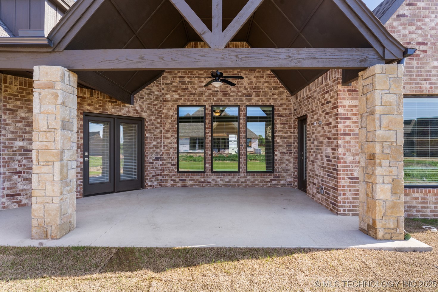 2833 E 142nd Street S Property Photo 49