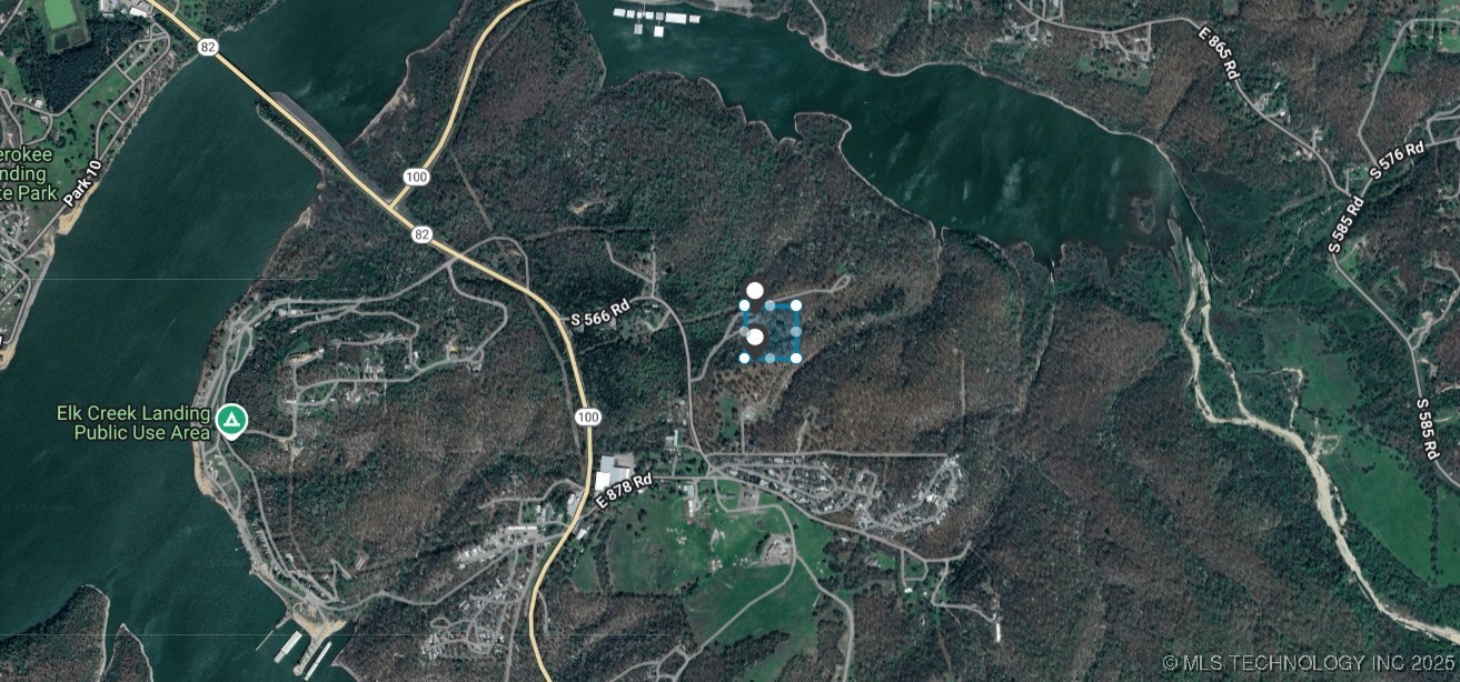 23524 E 873 Road Property Photo 2