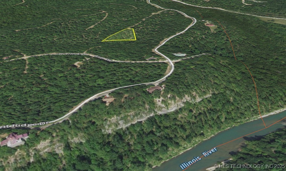 2210 Sunny Circle Property Photo 2