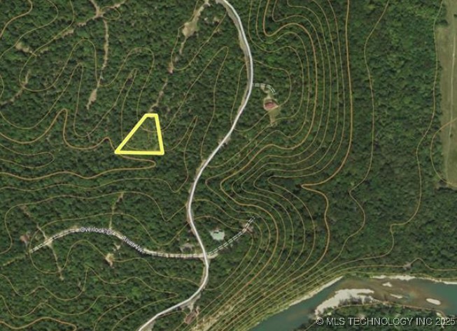 2210 Sunny Circle Property Photo 12