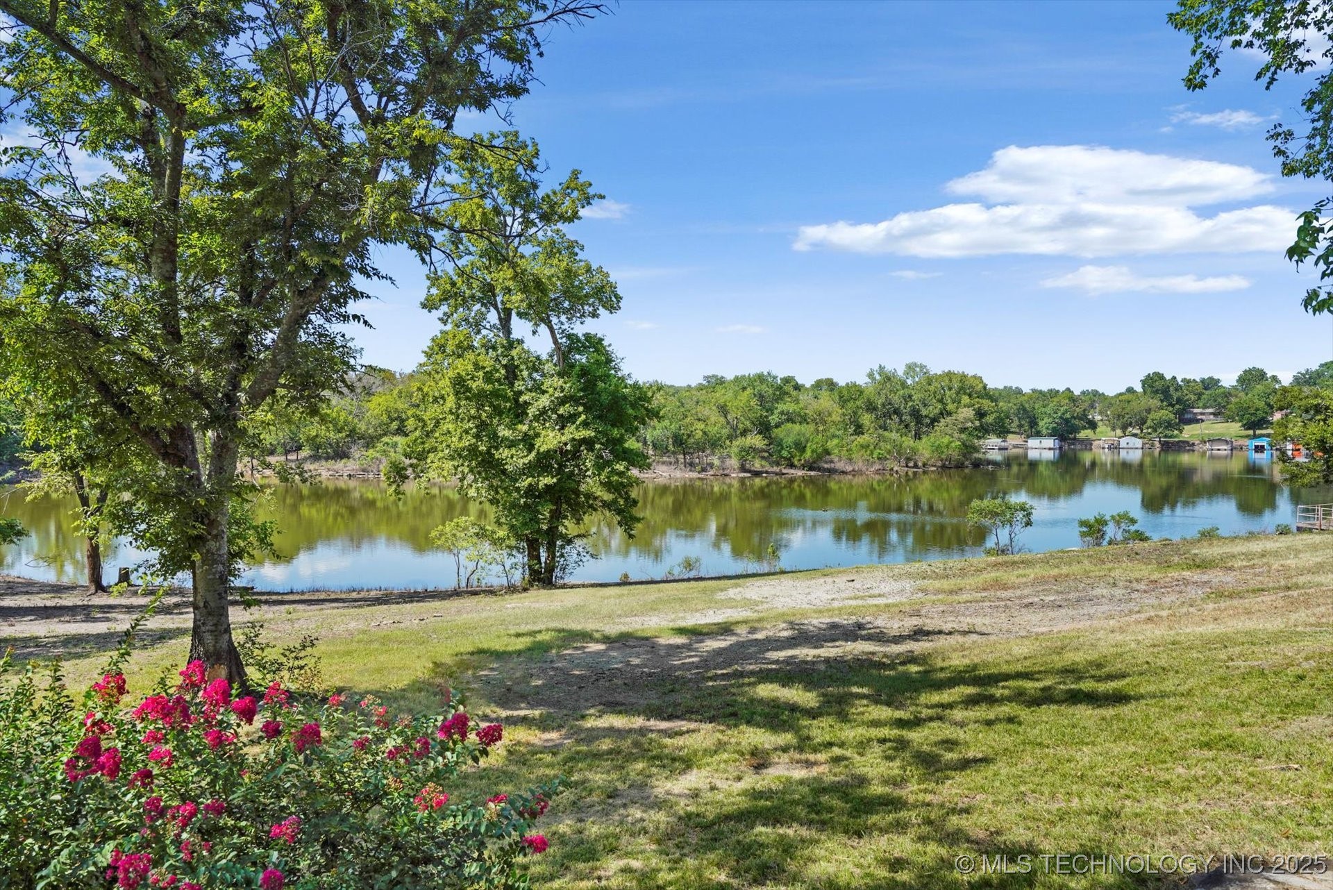 5055 E 425 Road Property Photo 6