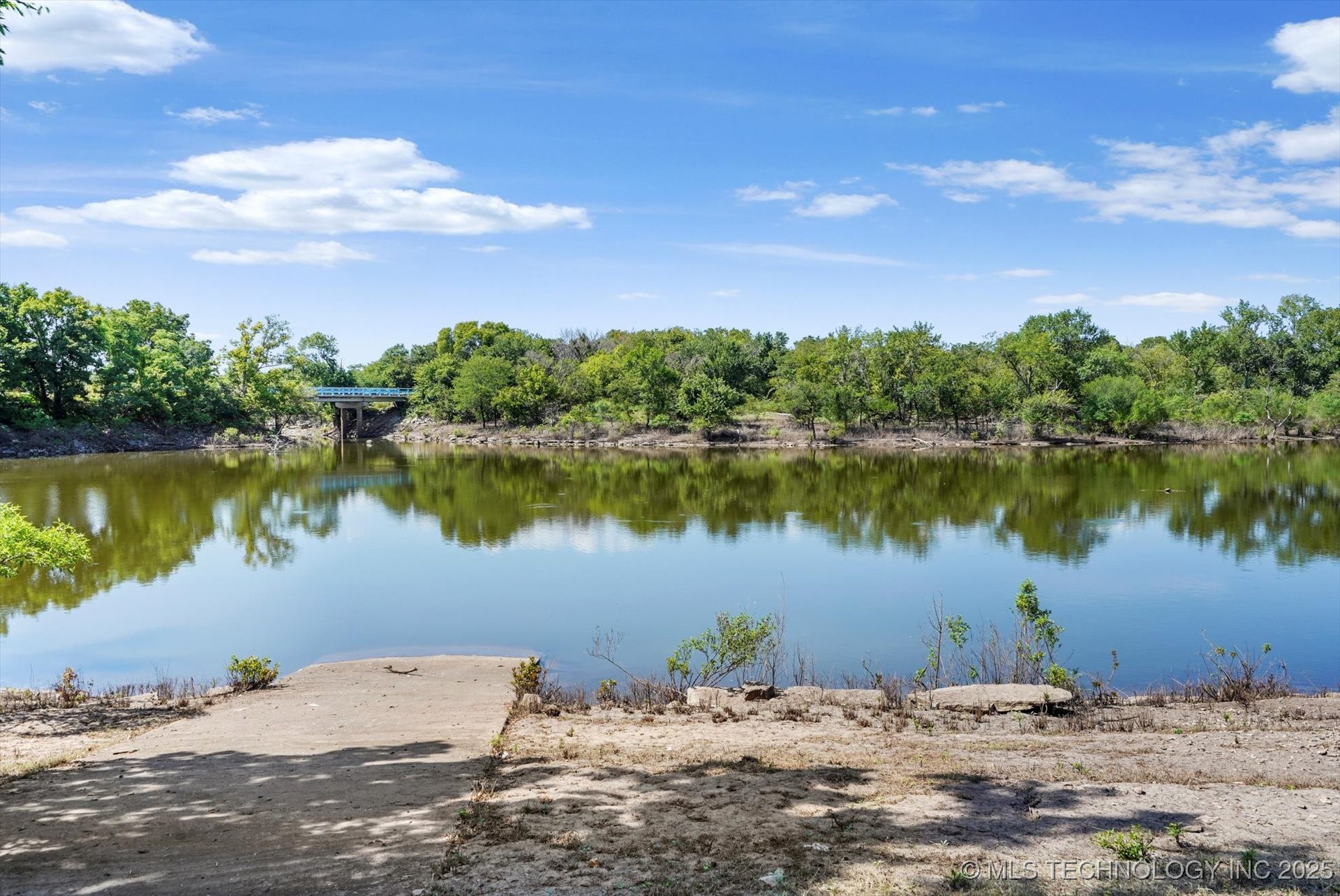 5055 E 425 Road Property Photo 7