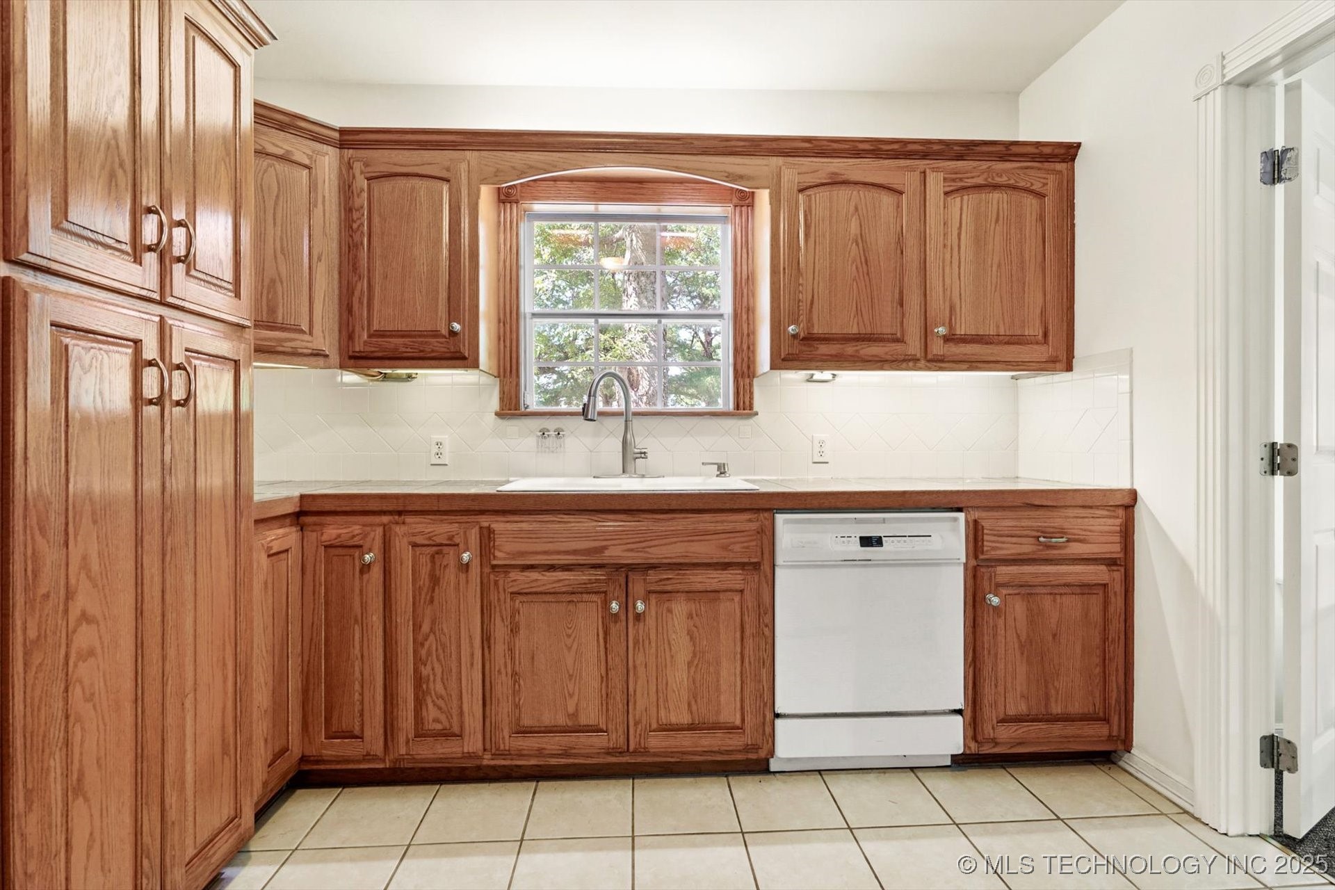 5055 E 425 Road Property Photo 13