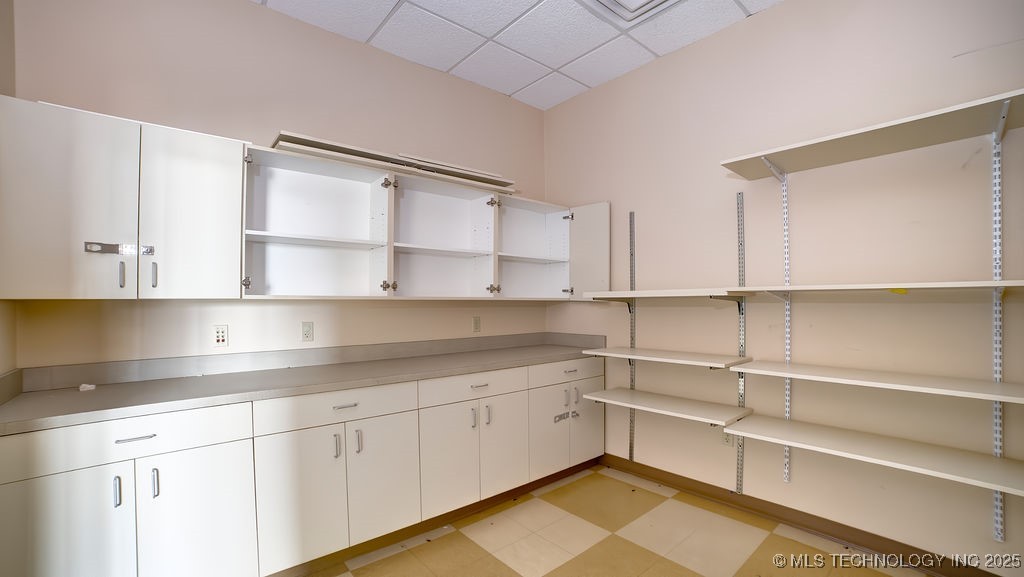 2028 N Main Street Property Photo 10