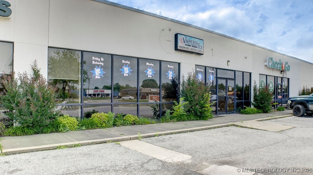 2028 N Main Street Property Photo 15