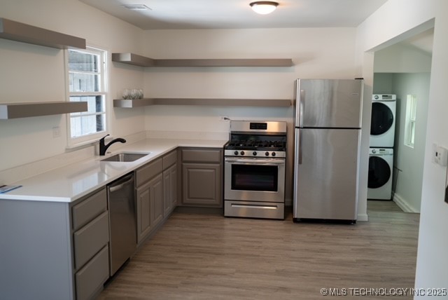 4621 S Riverside Drive Property Photo 5