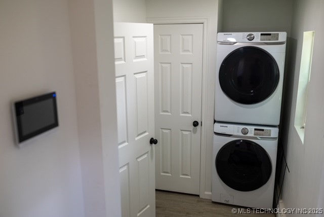 4621 S Riverside Drive Property Photo 6