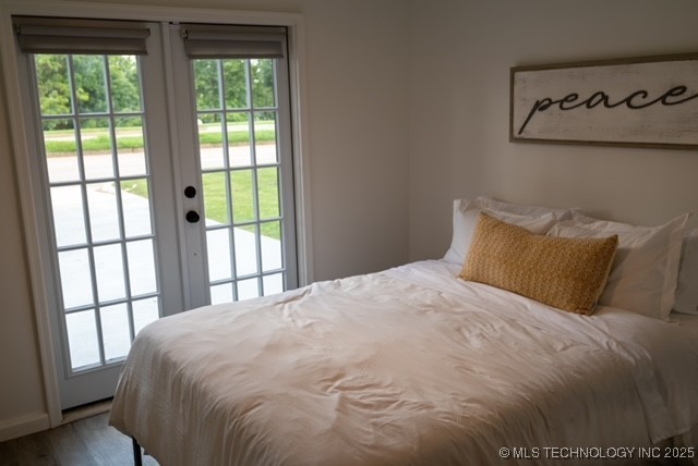 4621 S Riverside Drive Property Photo 9