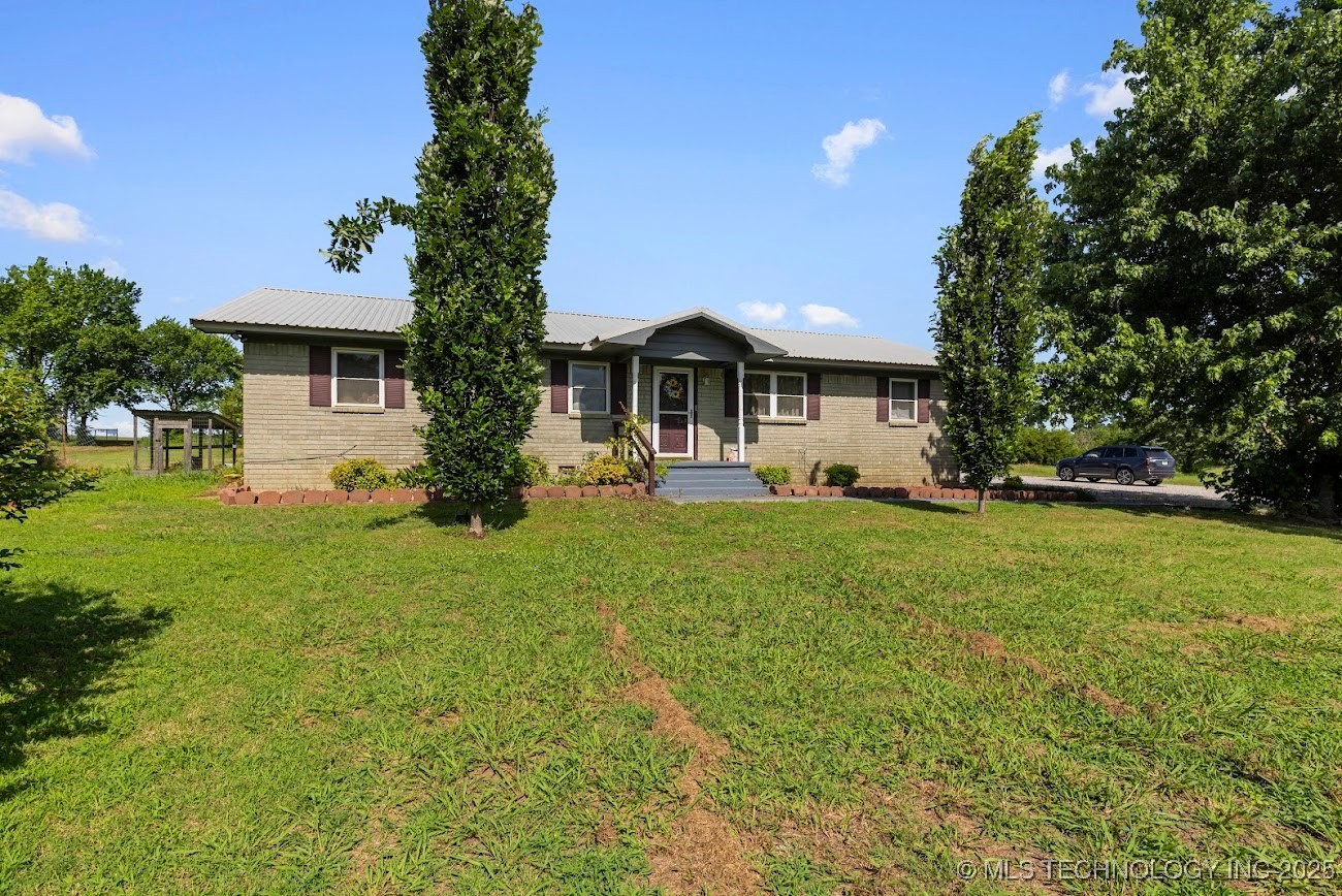 8841 Brock Property Photo 2