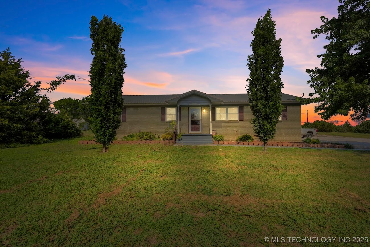 8841 Brock Property Photo 3