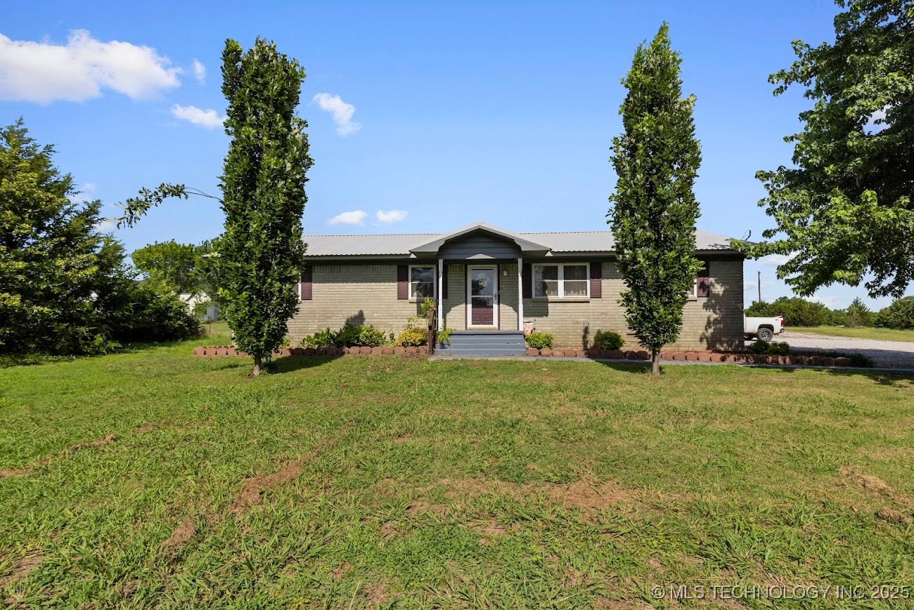 8841 Brock Property Photo 4