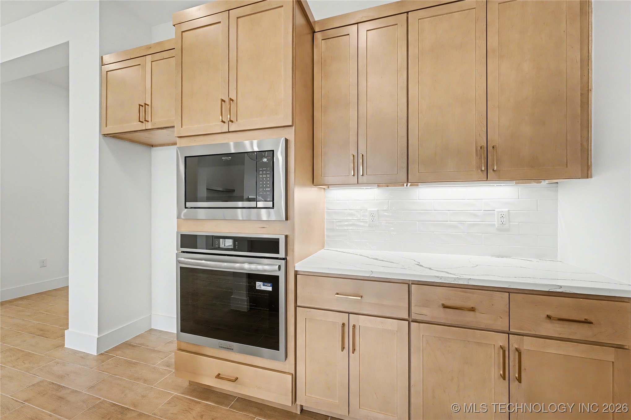 2104 E 128th Place S Property Photo 9