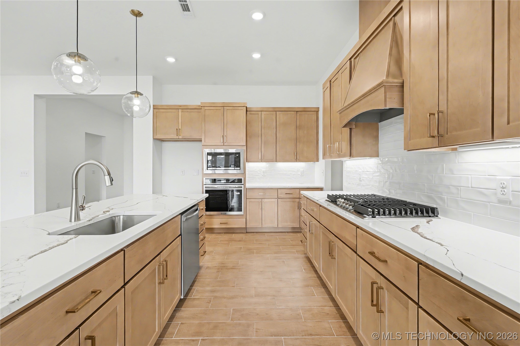 2104 E 128th Place S Property Photo 12