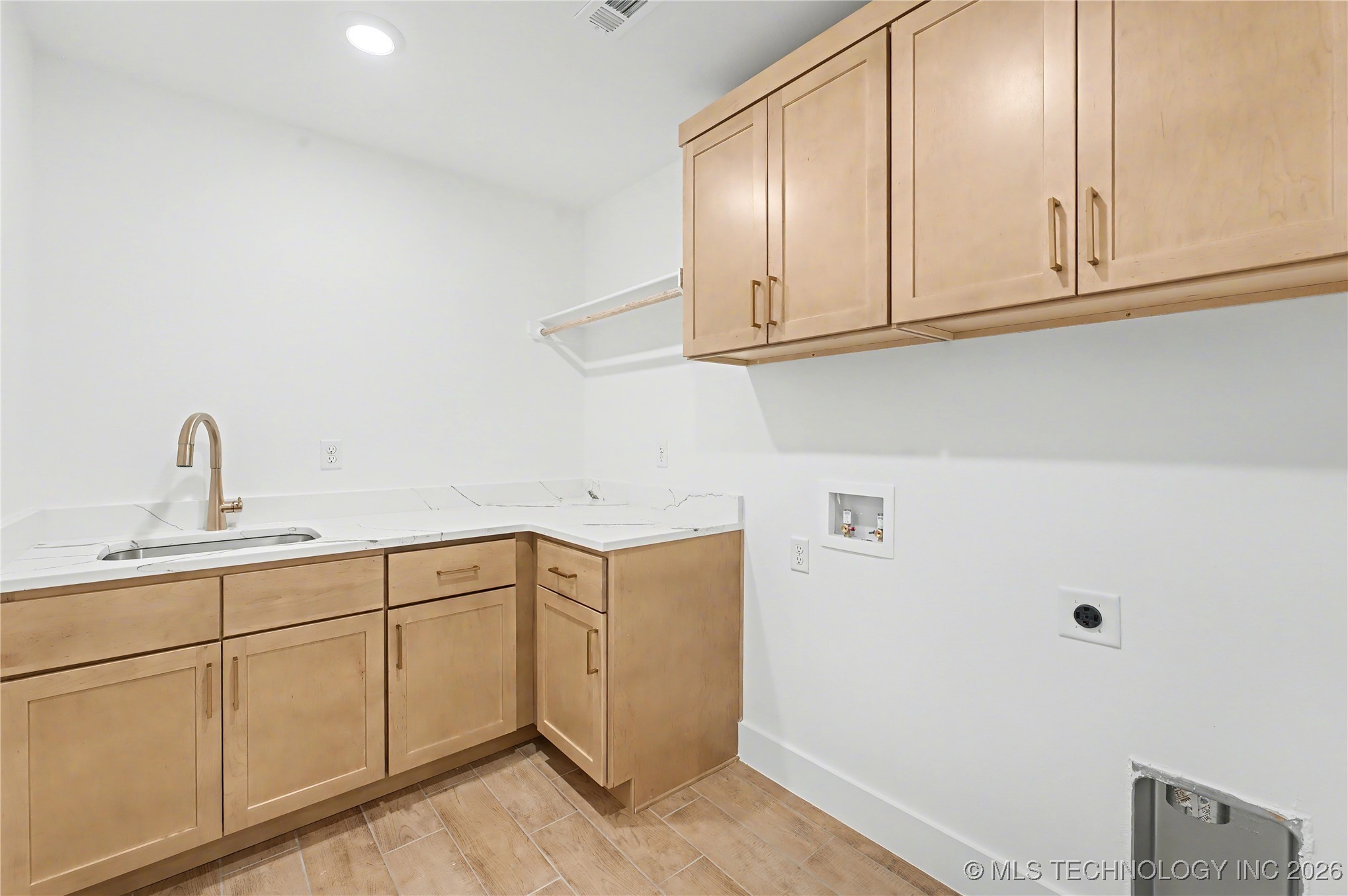 2104 E 128th Place S Property Photo 29