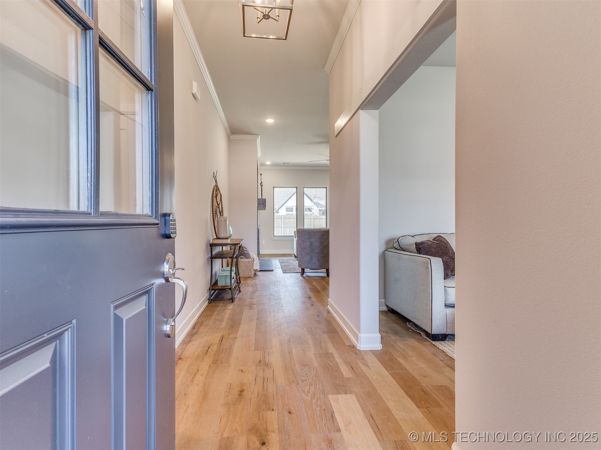 7117 E Queens Street Property Photo 4