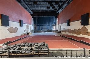 201 W Main Property Photo 2