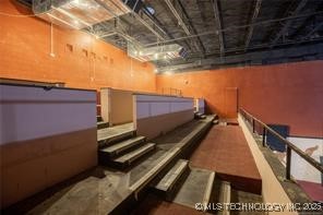 201 W Main Property Photo 6