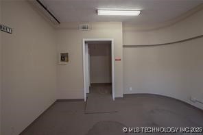 201 W Main Property Photo 8