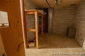 201 W Main Property Photo 11