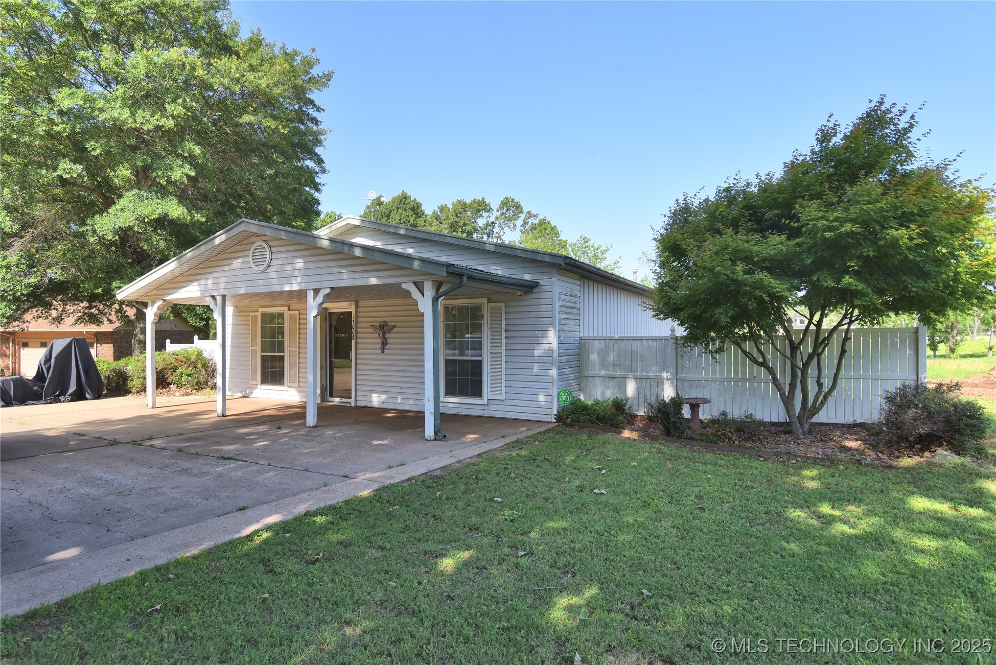 13008 S 193rd East Avenue Property Photo 1