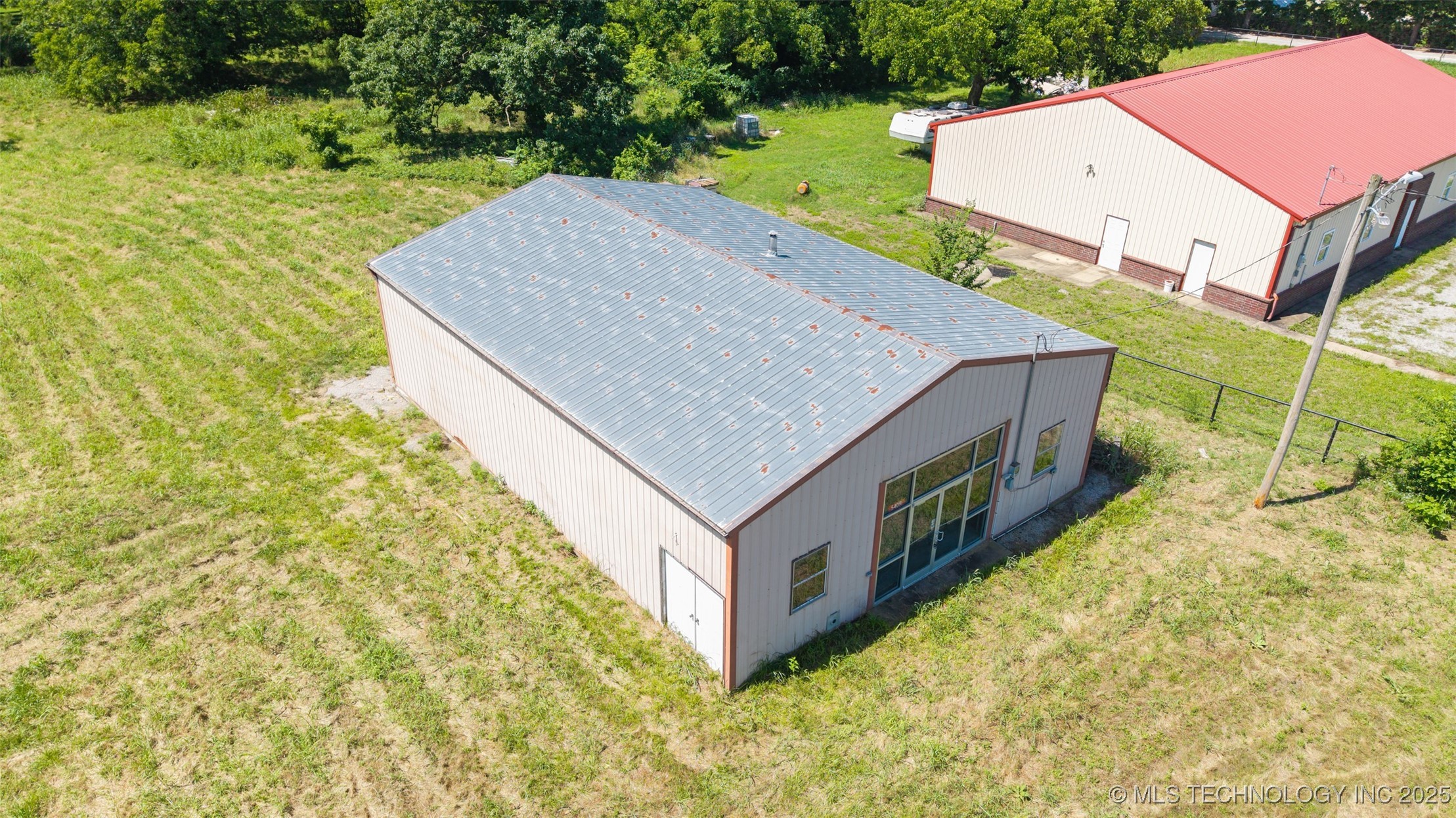 54091 E Hwy 59 Property Photo 8