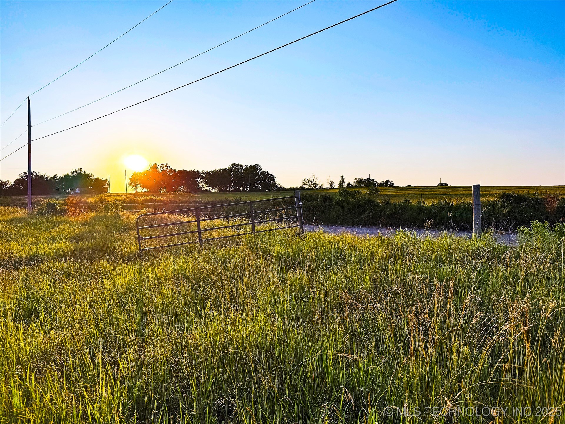 6 E 260 Road Property Photo 1