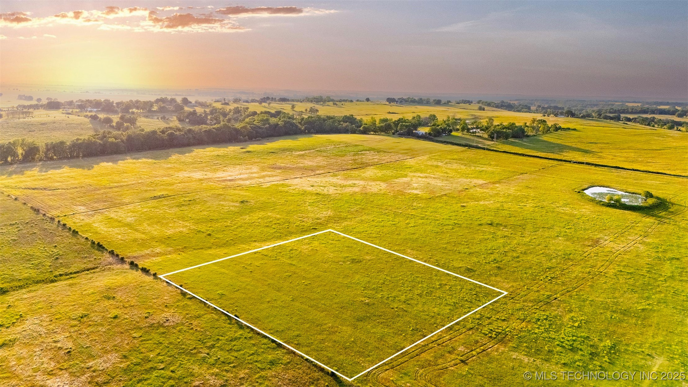 6 E 260 Road Property Photo 2