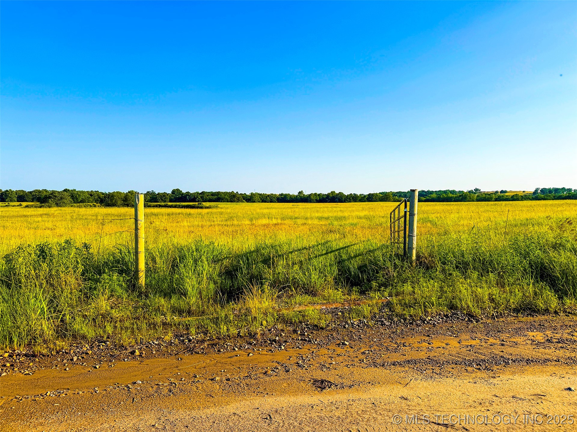 6 E 260 Road Property Photo 7