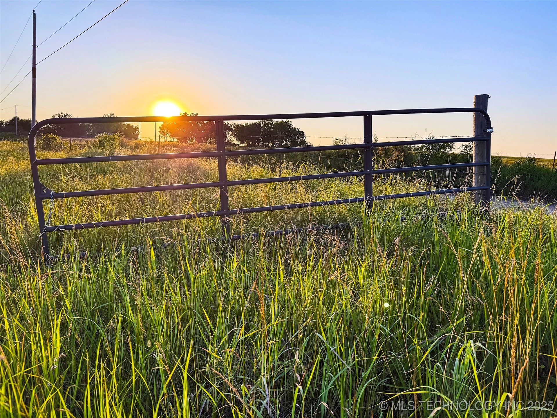 6 E 260 Road Property Photo 12