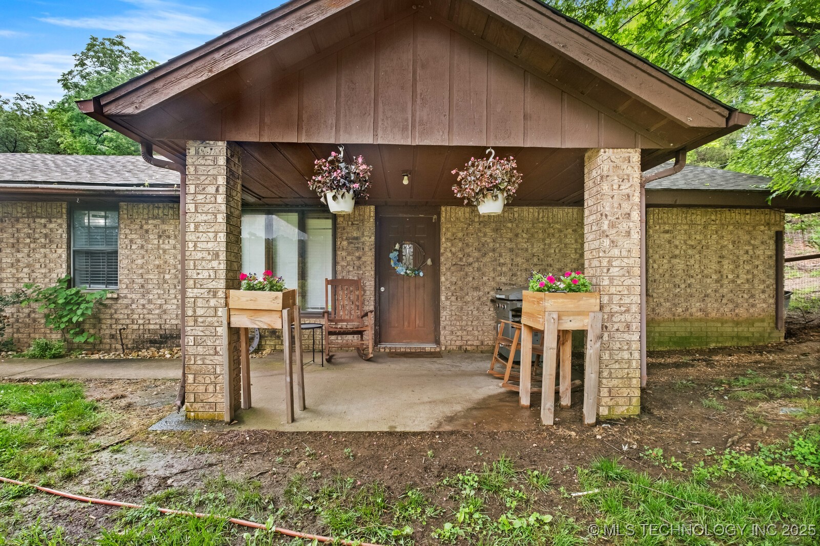 63155 S 4700 Property Photo 2