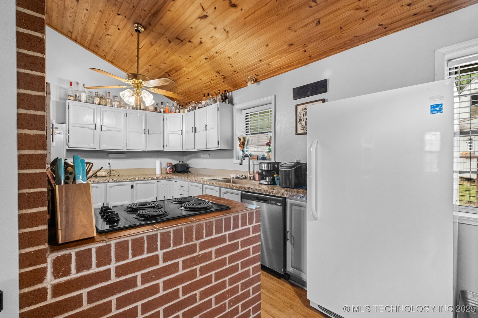 63155 S 4700 Property Photo 10