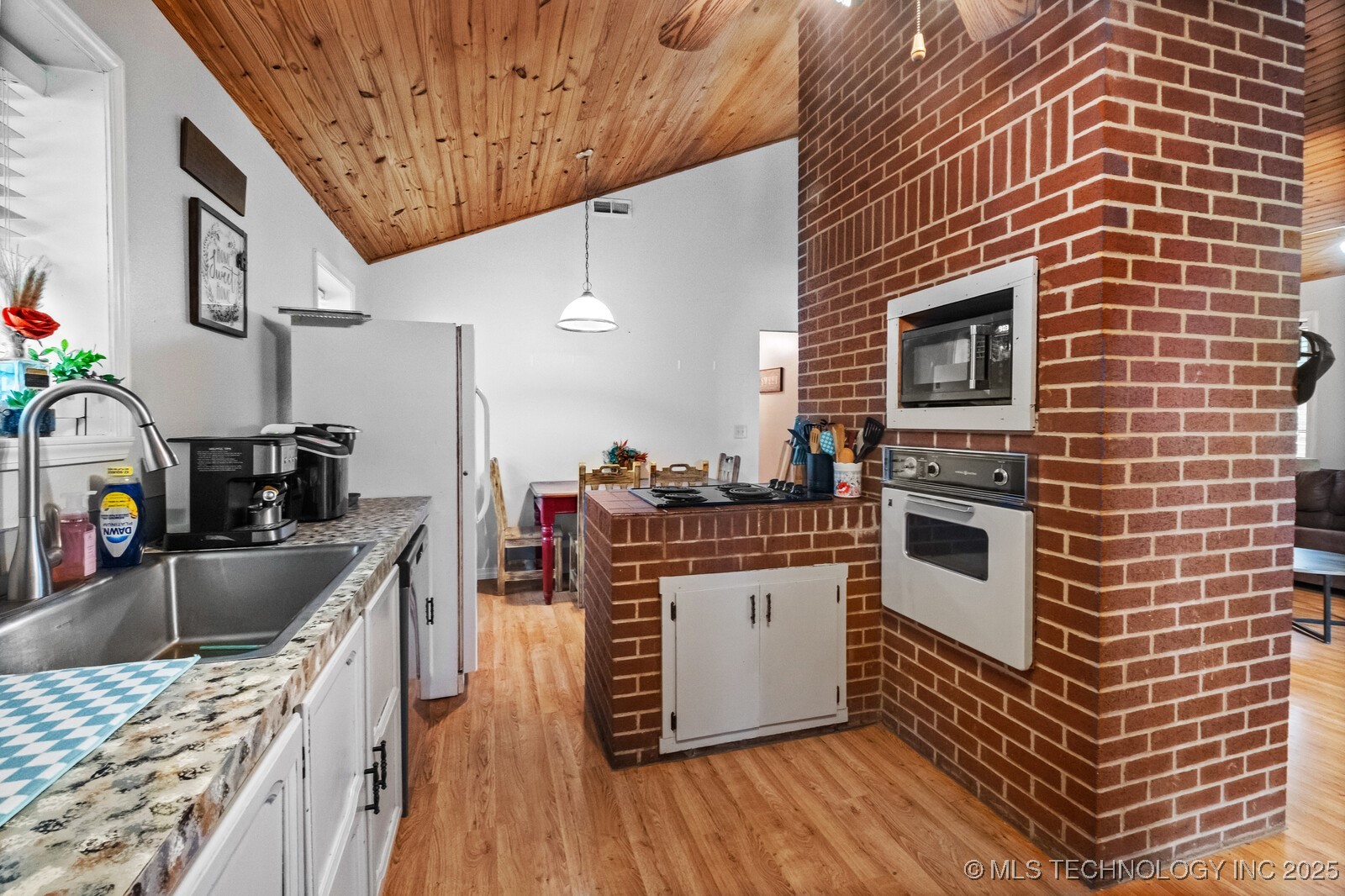 63155 S 4700 Property Photo 11