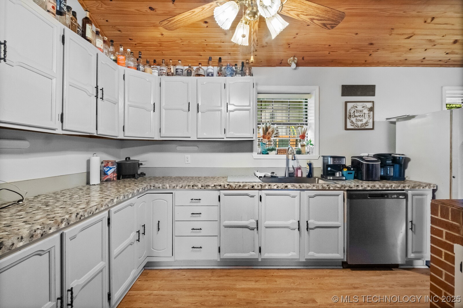 63155 S 4700 Property Photo 12