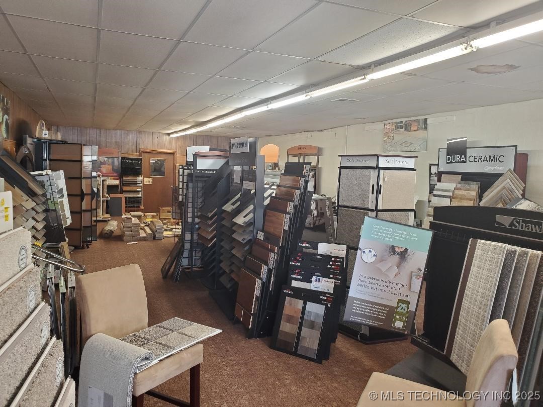 507 W Broadway Street Property Photo 12